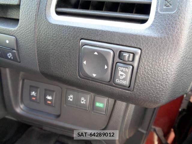 Nissan SERENA 2016-02 5878292-12