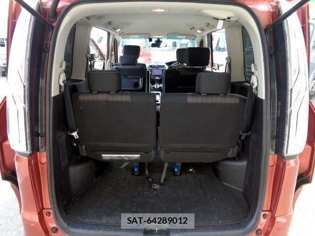 Nissan SERENA 2016-02 5878292-19