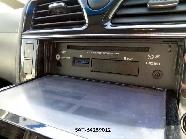 Nissan SERENA 2016-02 5878292-6