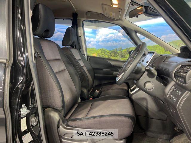 Nissan SERENA 2017-03 6018173-7