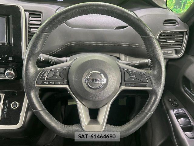 Nissan SERENA 2017-06 6018302-11