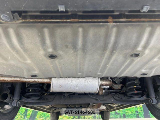 Nissan SERENA 2017-06 6018302-19