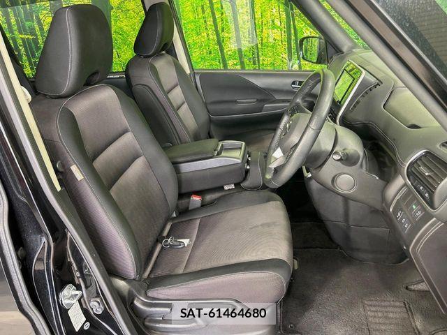 Nissan SERENA 2017-06 6018302-7