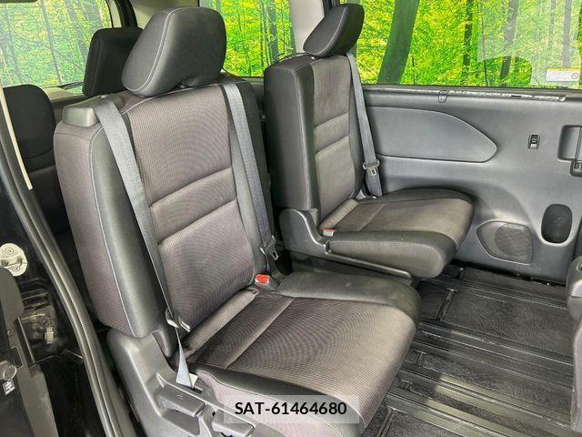 Nissan SERENA 2017-06 6018302-8