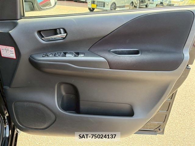 Nissan SERENA 2018-09 6219424-28