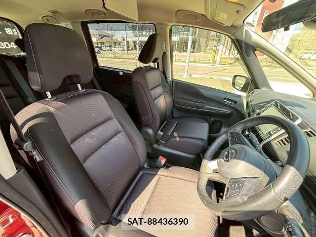 Nissan SERENA 2017-03 6219445-9