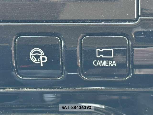Nissan SERENA 2017-03 6219445-7