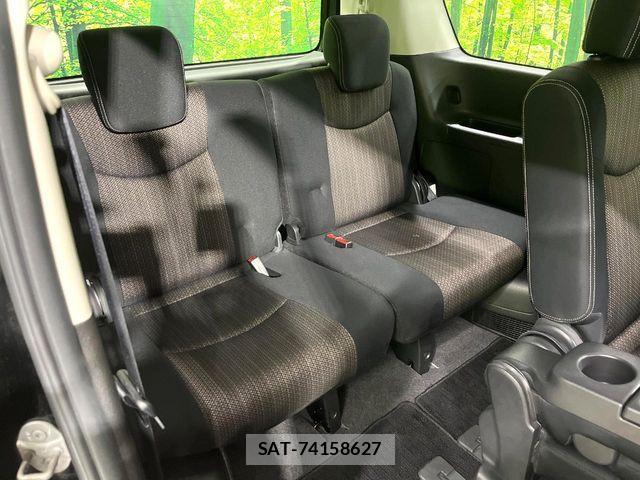 Nissan SERENA 2016-02 6219436-9