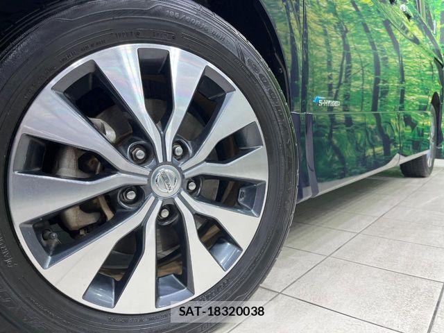 Nissan SERENA 2017-05 6219425-14