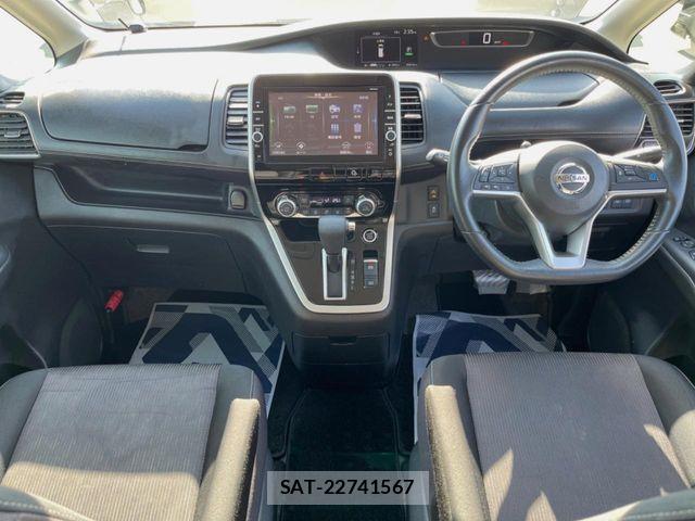 Nissan SERENA 2016-11 6247341-1