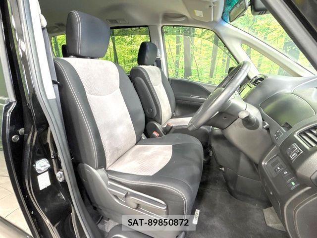 Nissan SERENA 2014-02 6247350-7