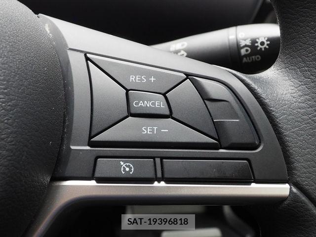 Nissan SERENA 2017-04 6247339-10