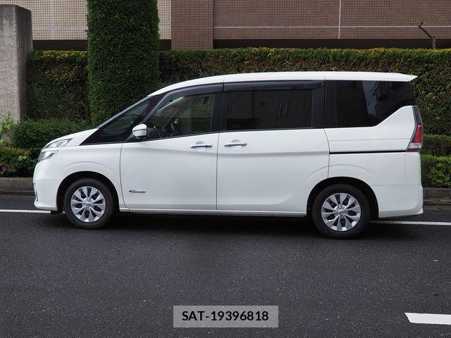 Nissan SERENA 2017-04 6247339-15