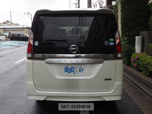 Nissan SERENA 2017-04 6247339-18