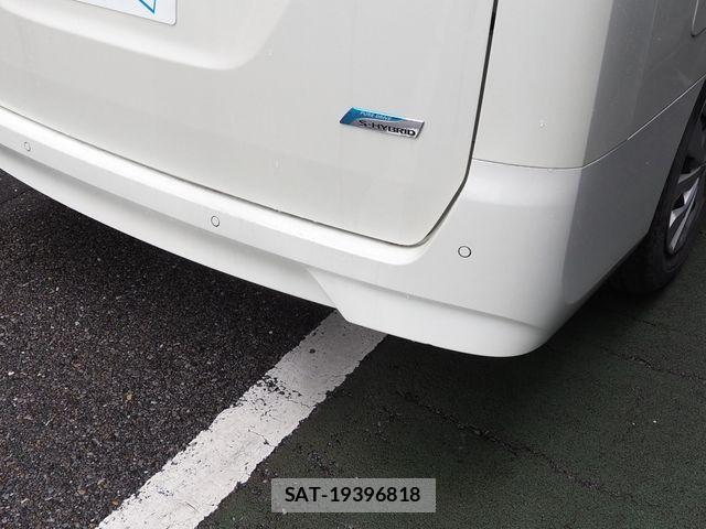 Nissan SERENA 2017-04 6247339-22