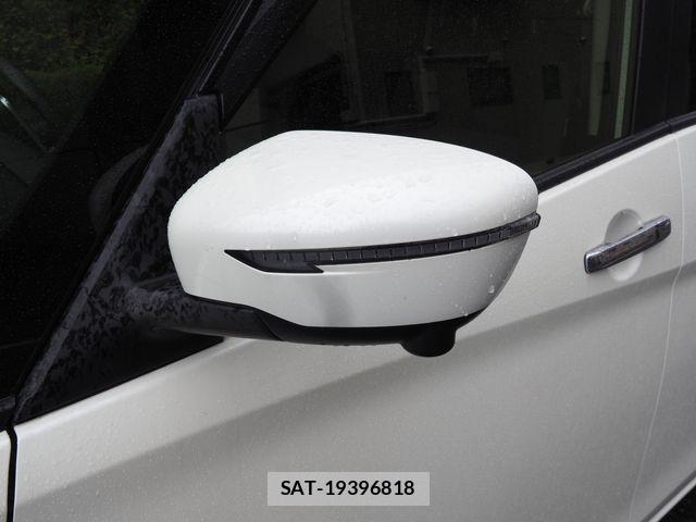Nissan SERENA 2017-04 6247339-23