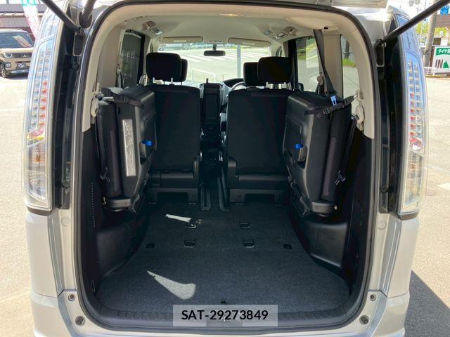 Nissan SERENA 2013-03 6247361-15