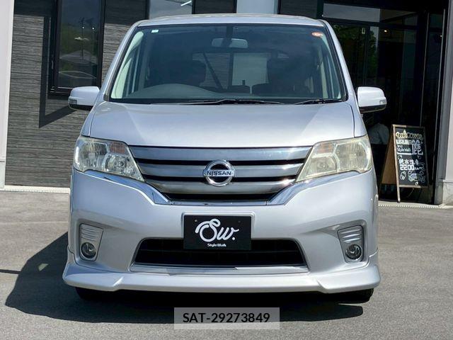 Nissan SERENA 2013-03 6247361-1