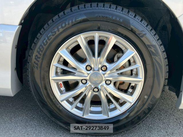 Nissan SERENA 2013-03 6247361-28