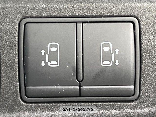 Nissan SERENA 2017-12 6265859-5