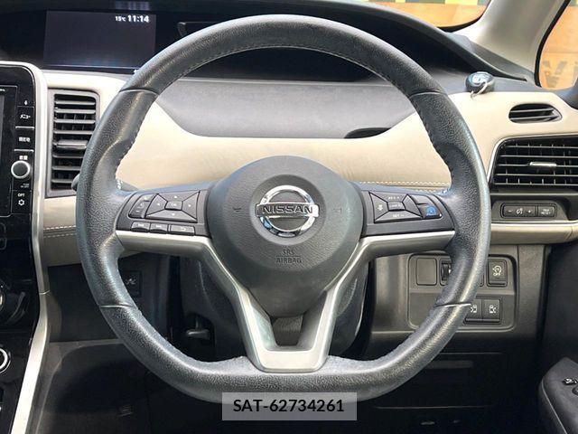 Nissan SERENA 2017-02 6265852-11