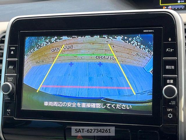 Nissan SERENA 2017-02 6265852-3