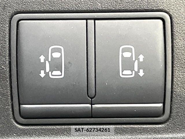 Nissan SERENA 2017-02 6265852-5