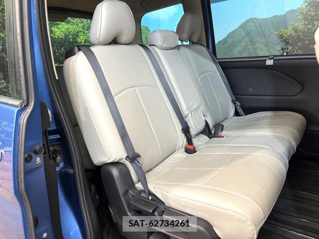 Nissan SERENA 2017-02 6265852-8