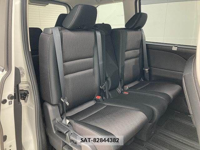 Nissan SERENA 2016-10 6277287-5