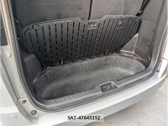 Nissan SERENA 2015-11 6304612-10