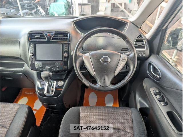 Nissan SERENA 2015-11 6304612-12