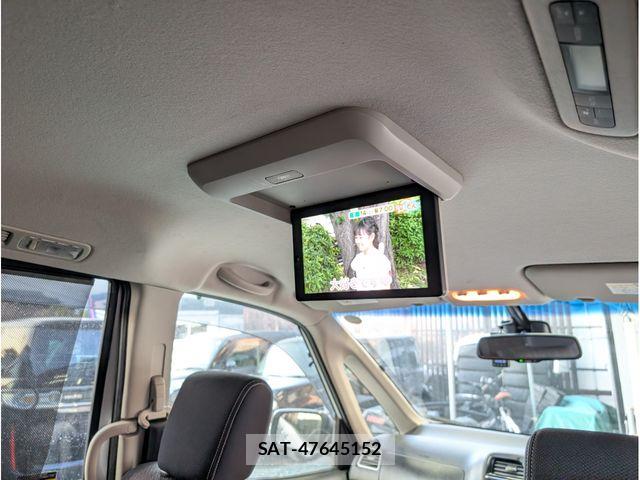 Nissan SERENA 2015-11 6304612-18