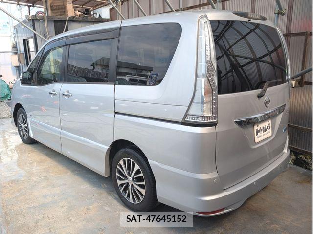 Nissan SERENA 2015-11 6304612-2