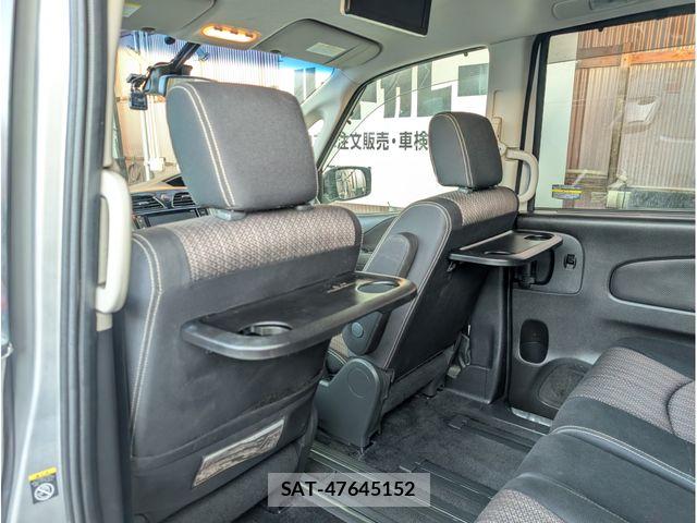 Nissan SERENA 2015-11 6304612-7