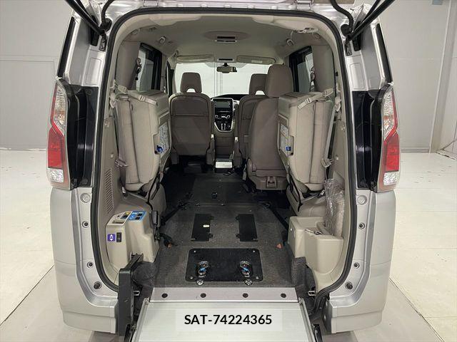 Nissan SERENA 2019-02 6502995-7