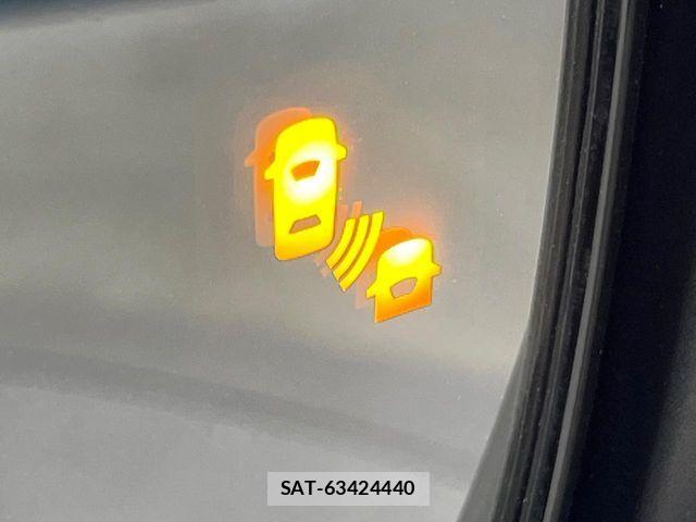 Nissan SERENA 2021-11 6527516-6