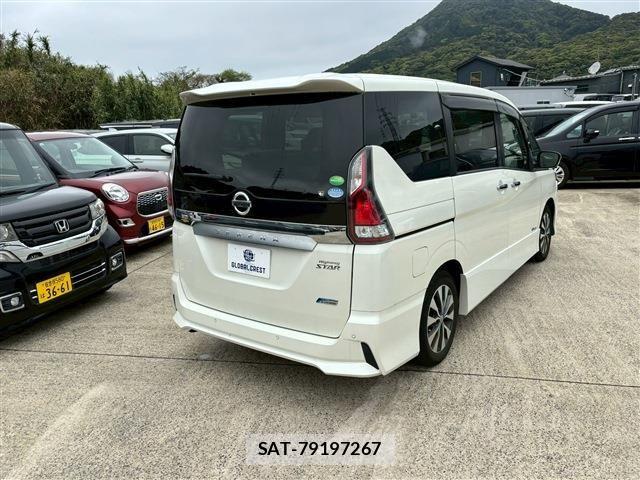 Nissan SERENA 2017-09 6546808-14