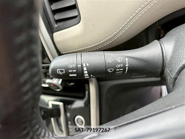 Nissan SERENA 2017-09 6546808-26