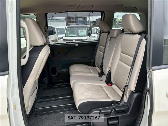 Nissan SERENA 2017-09 6546808-4