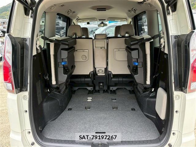 Nissan SERENA 2017-09 6546808-7