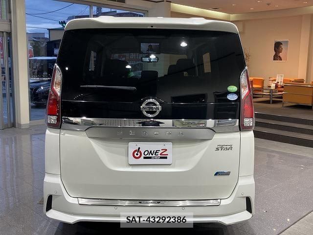 Nissan SERENA 2017-06 6616006-10