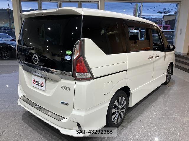 Nissan SERENA 2017-06 6616006-11