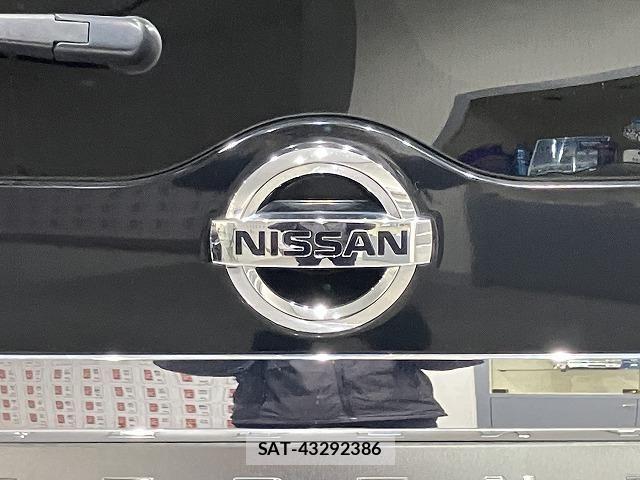 Nissan SERENA 2017-06 6616006-14