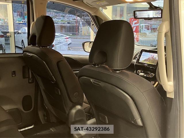 Nissan SERENA 2017-06 6616006-20