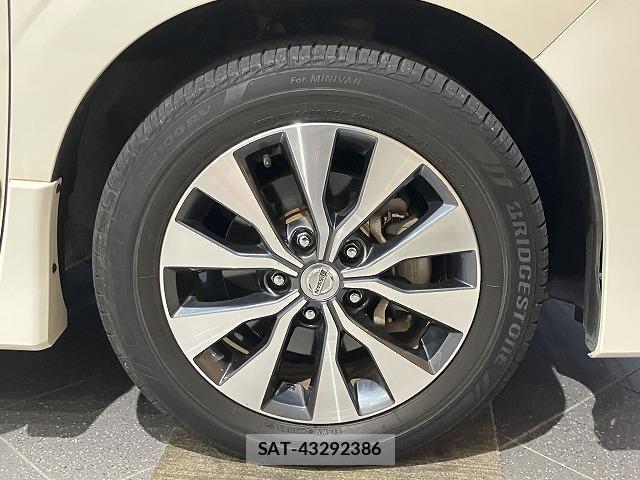 Nissan SERENA 2017-06 6616006-8