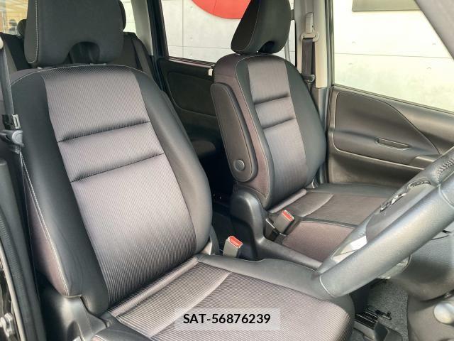Nissan SERENA 2017-02 6614741-21