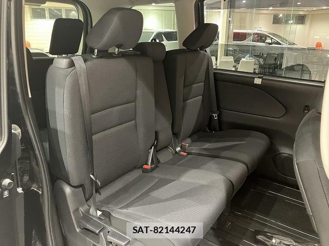 Nissan SERENA 2017-09 6614733-19