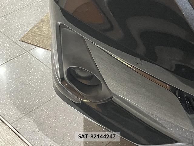 Nissan SERENA 2017-09 6614733-24