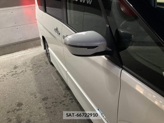 Nissan SERENA 2016-10 6614732-11