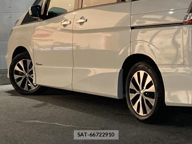 Nissan SERENA 2016-10 6614732-13